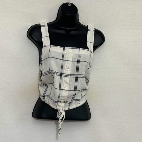 a new day Tops - A-135 A New Day White & Black Plaid Sleeveless Cropped Summer Top Size L
